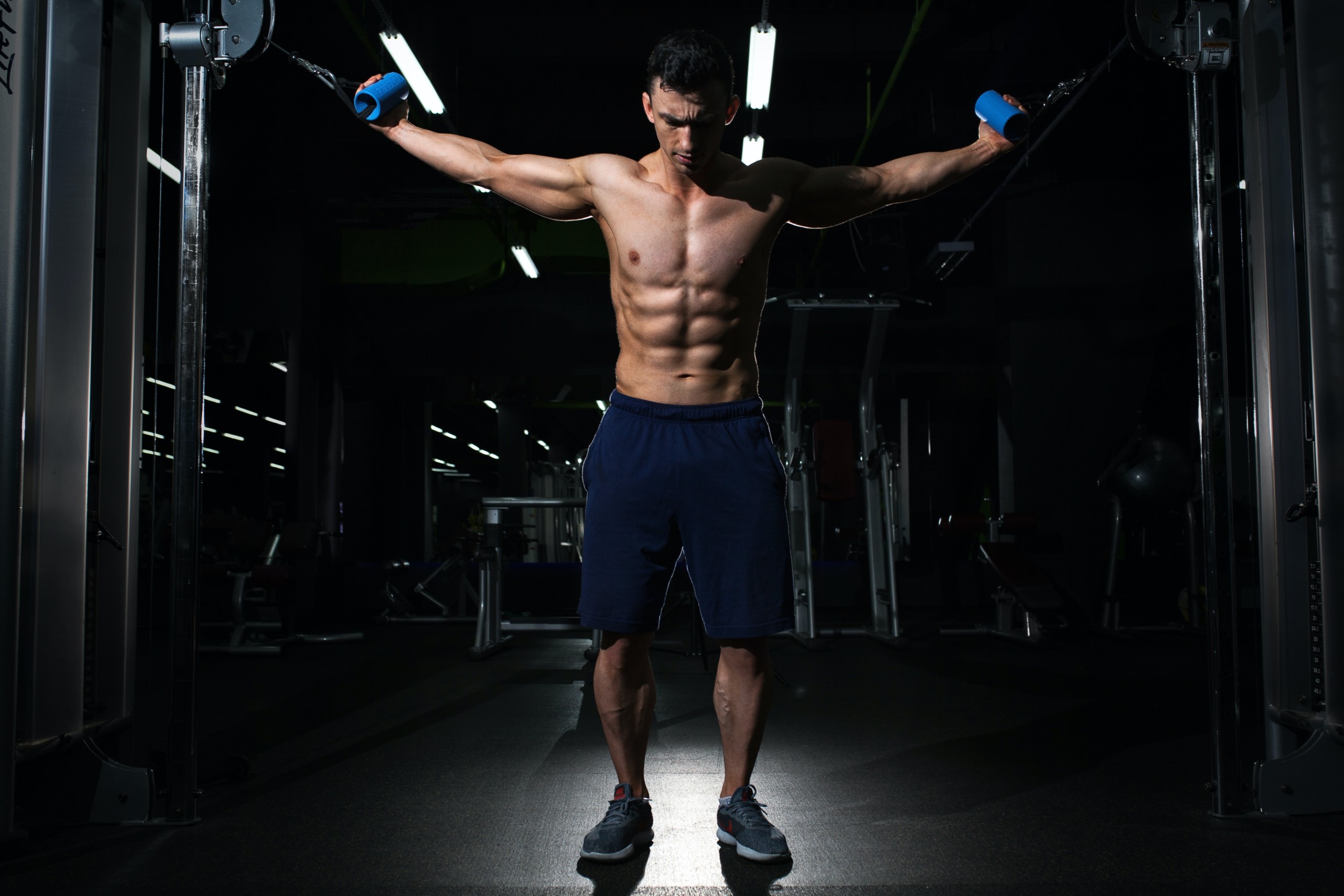 効果的に 懸垂で大胸筋を効かせる3つのトレーニング方法と4つの注意点 Retio Body Design